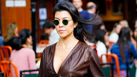 kourtney kardashian nipple|I Road